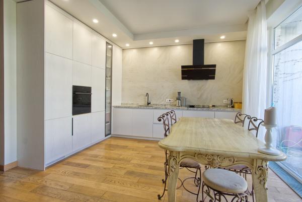 Таунхаус в районе с элитной недвижимостью — фото 2